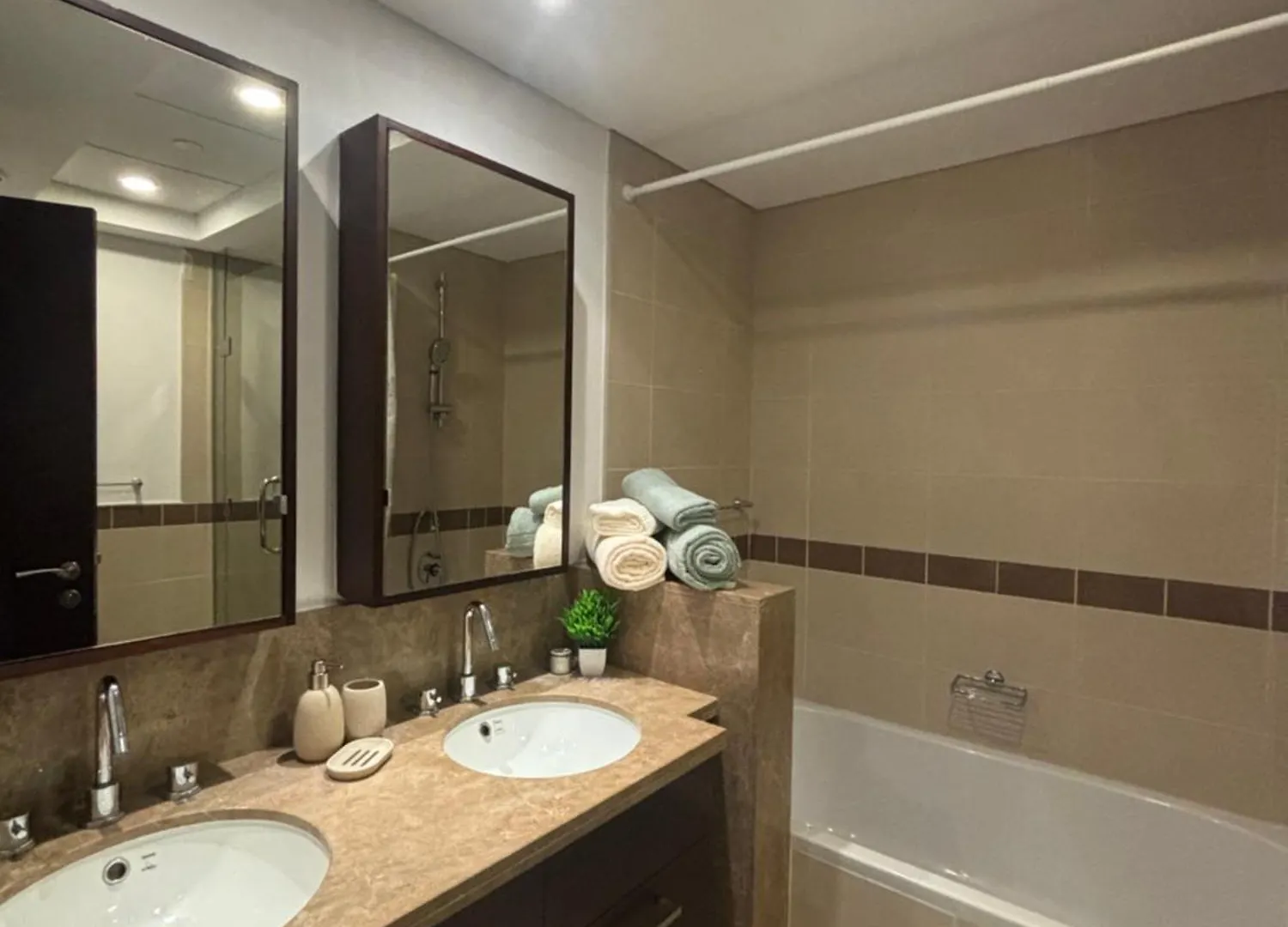 Luxury One Bedroom Apartment With Fountain View Opposite Dubai Mall 0*,  United Arab Emirates