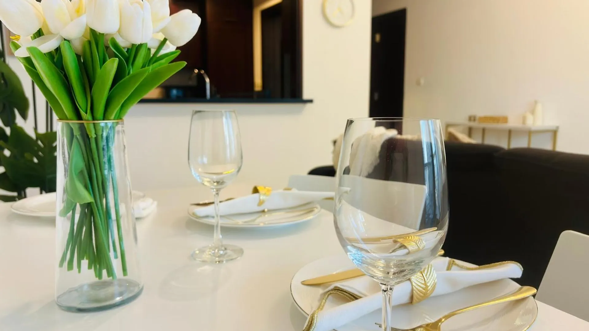 Luxury One Bedroom Apartment With Fountain View Opposite Dubai Mall
