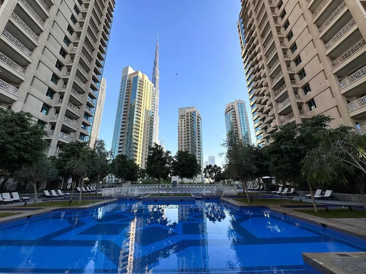 Luxury One Bedroom Apartment With Fountain View Opposite Dubai Mall United Arab Emirates