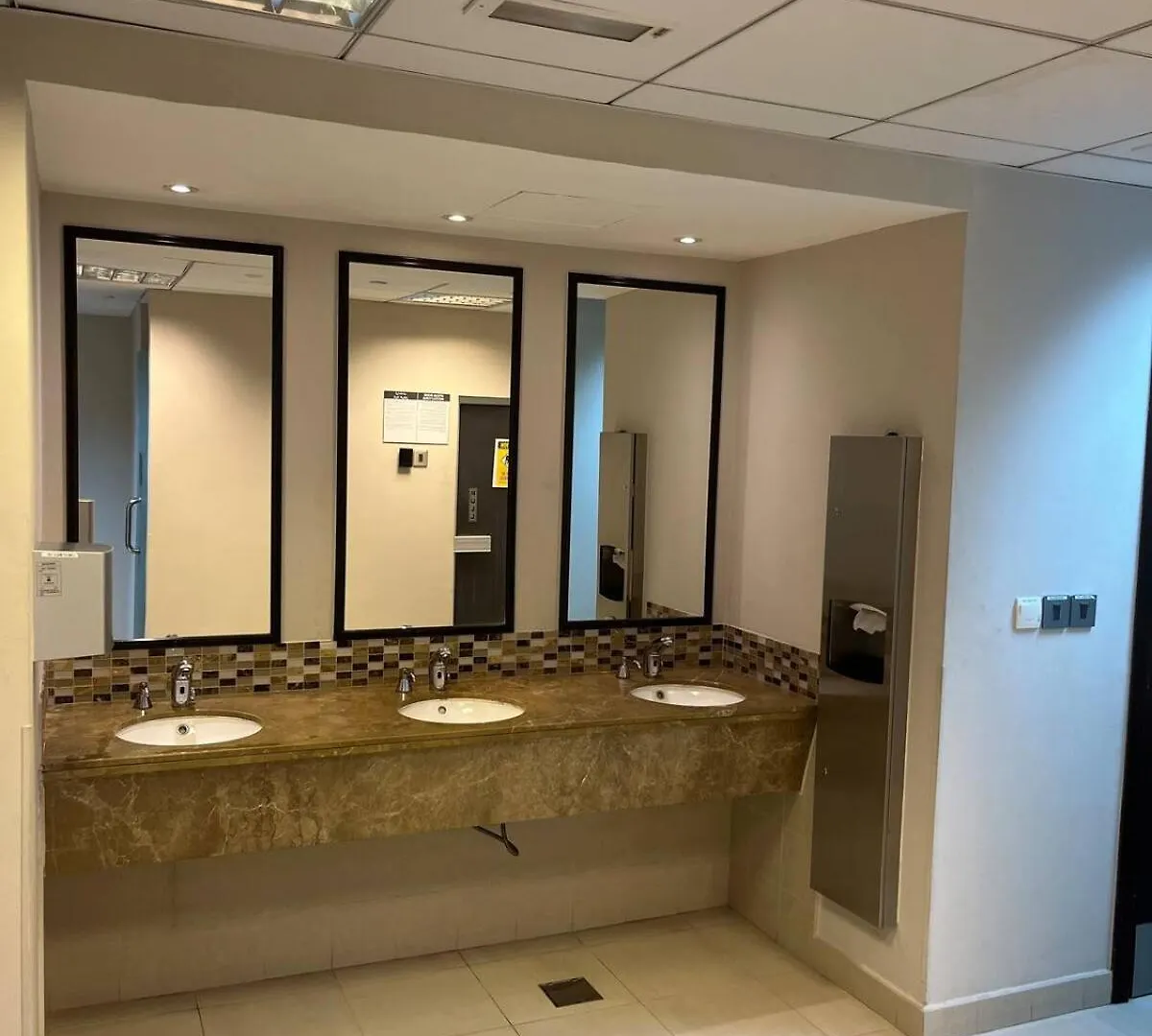 Luxury One Bedroom Apartment With Fountain View Opposite Dubai Mall United Arab Emirates