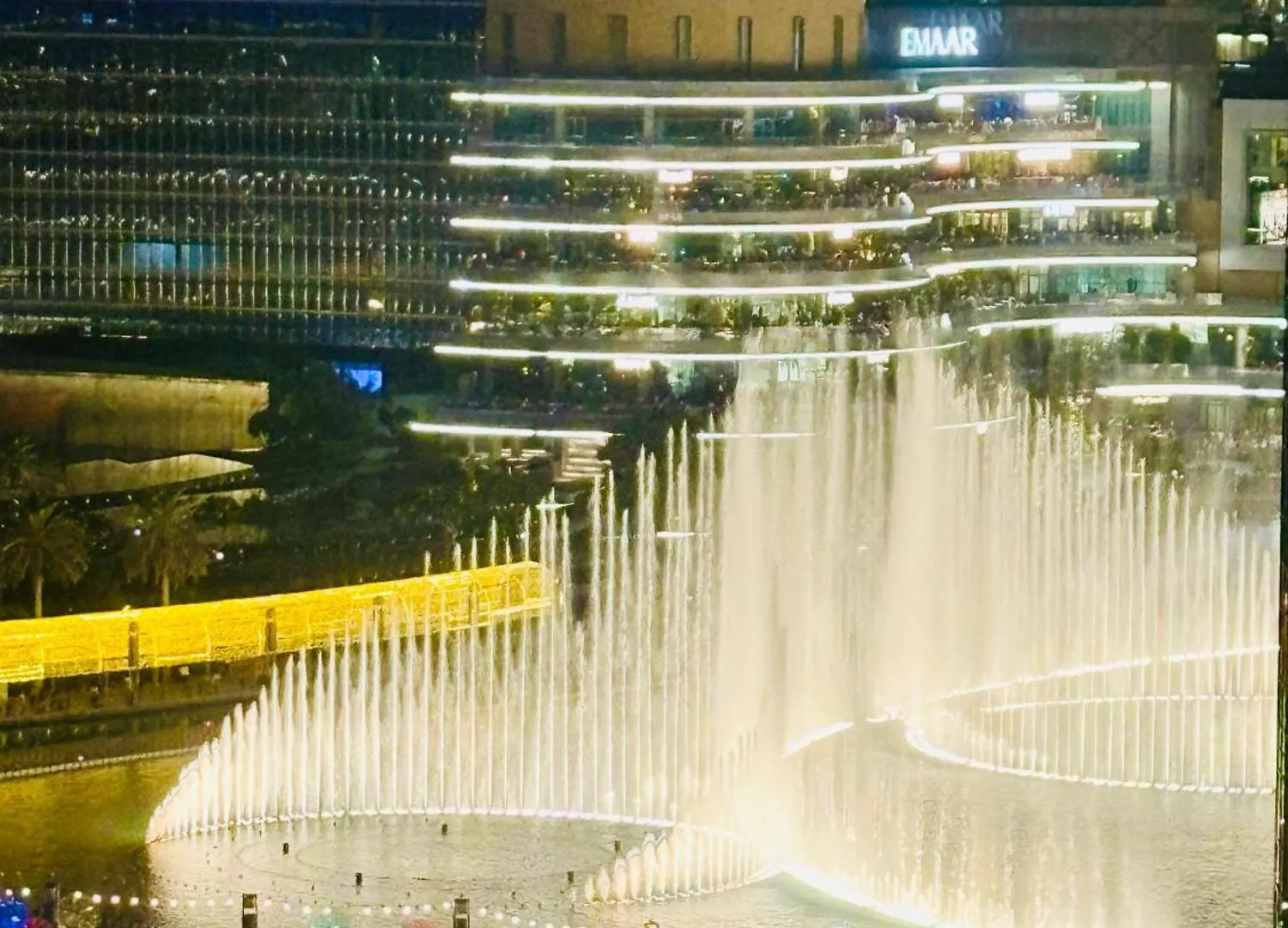 Luxury One Bedroom Apartment With Fountain View Opposite Dubai Mall
