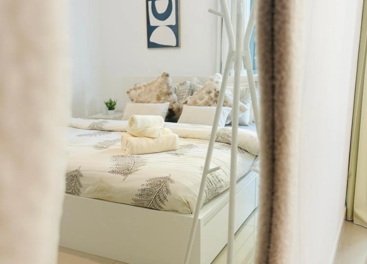 Luxury One Bedroom Apartment With Fountain View Opposite Dubai Mall