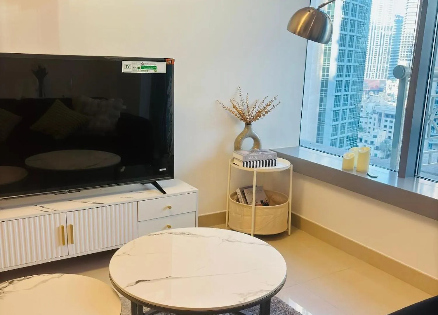 Luxury One Bedroom Apartment With Fountain View Opposite Dubai Mall